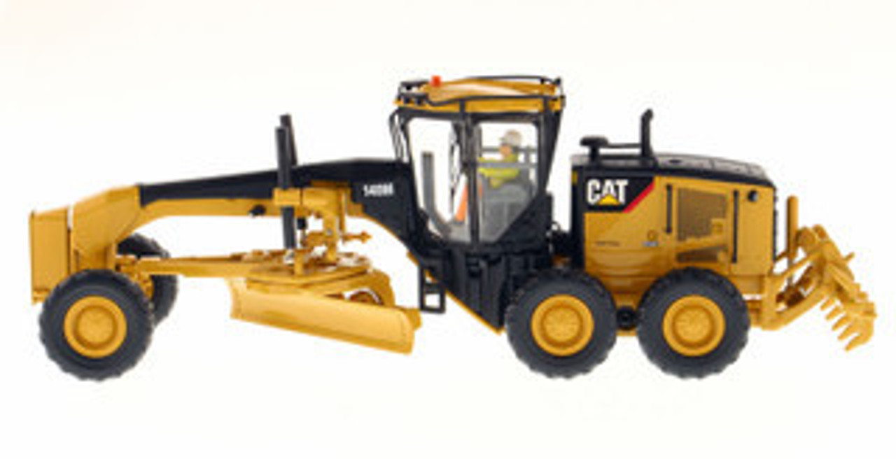 CAT Caterpillar 140M Motor Grader with Operator "High Line Series" 1/50 Diecast Model by Diecast Masters