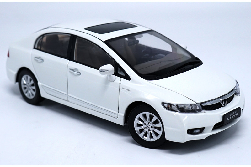 1/18 Dealer Edition Honda Civic (White) 8th Generation (2006–2011