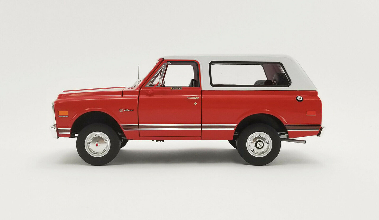 1/18 1969 Chevrolet Chevy K5 Blazer (Red Orange) Diecast Car