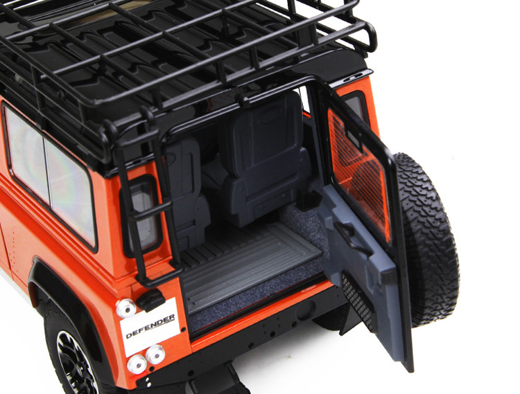 1/18 Kyosho Land Rover Defender 90 (Orange) Diecast Car Model