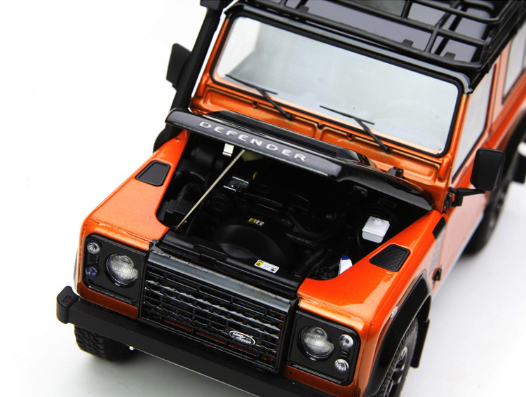 1/18 Kyosho Land Rover Defender 90 (Orange) Diecast Car Model