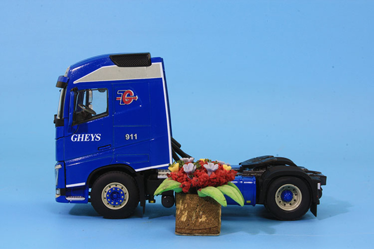 【在庫新品】WSI　Volvo FH4 Globetrotter XL　Vee Oplegger (3 as)　Vaex　未使用品 建設車両、作業車