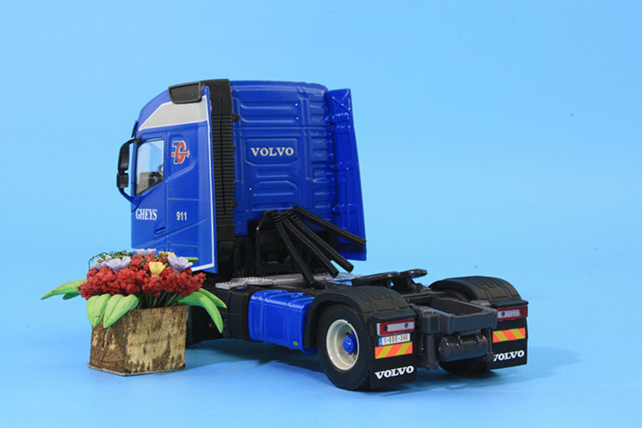 1/50 WSI Volvo FH4 Globetrotter (Transport Greys Logistics)