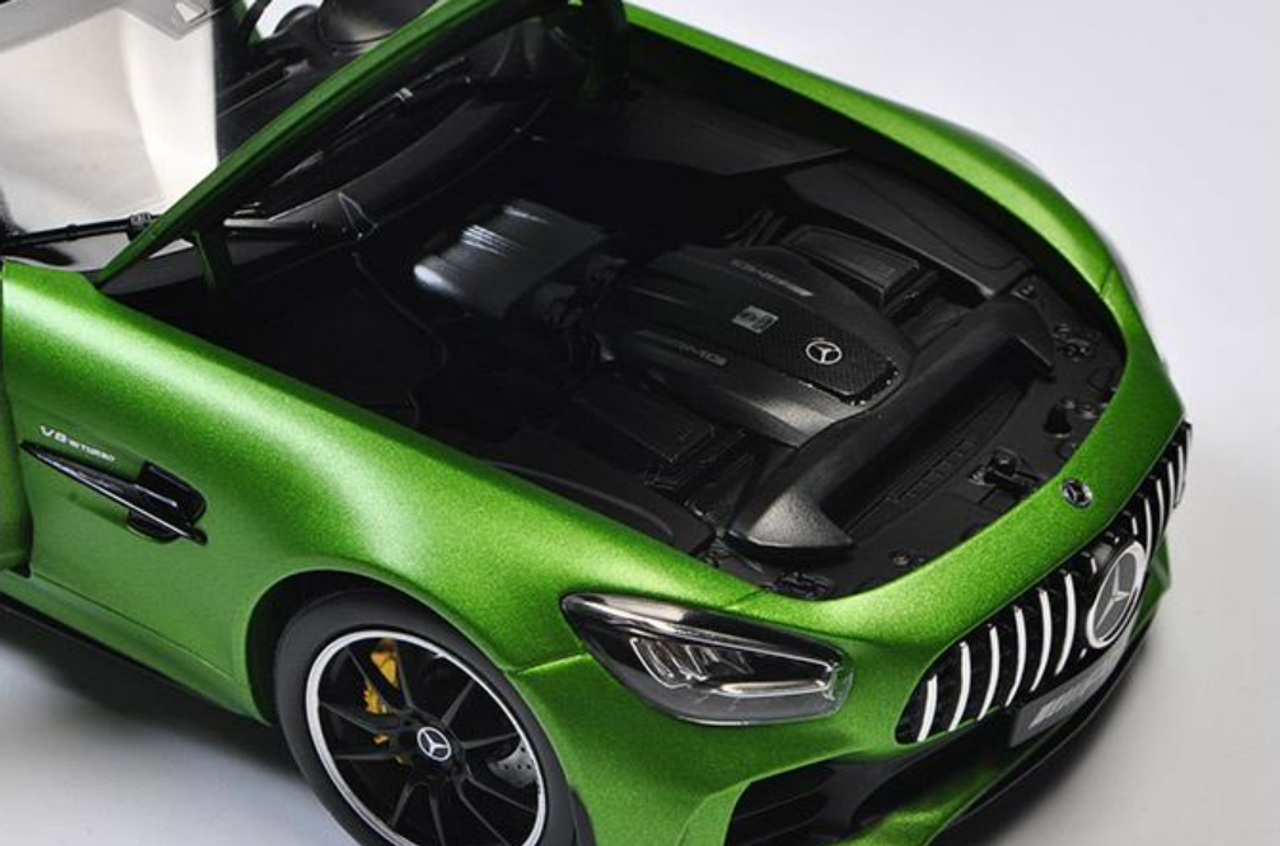 1/18 Dealer Edition Mercedes-Benz MB Mercedes AMG GTR (Green Hell Magno) Diecast Car Model