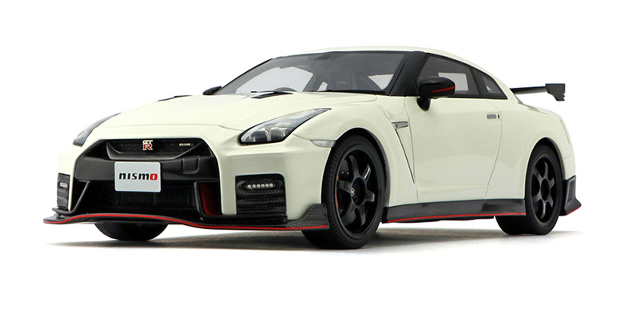 1/18 GT Spirit GTSpirit Nissan R35 GTR GT-R Nismo (White) Resin Car Model Limited 1500