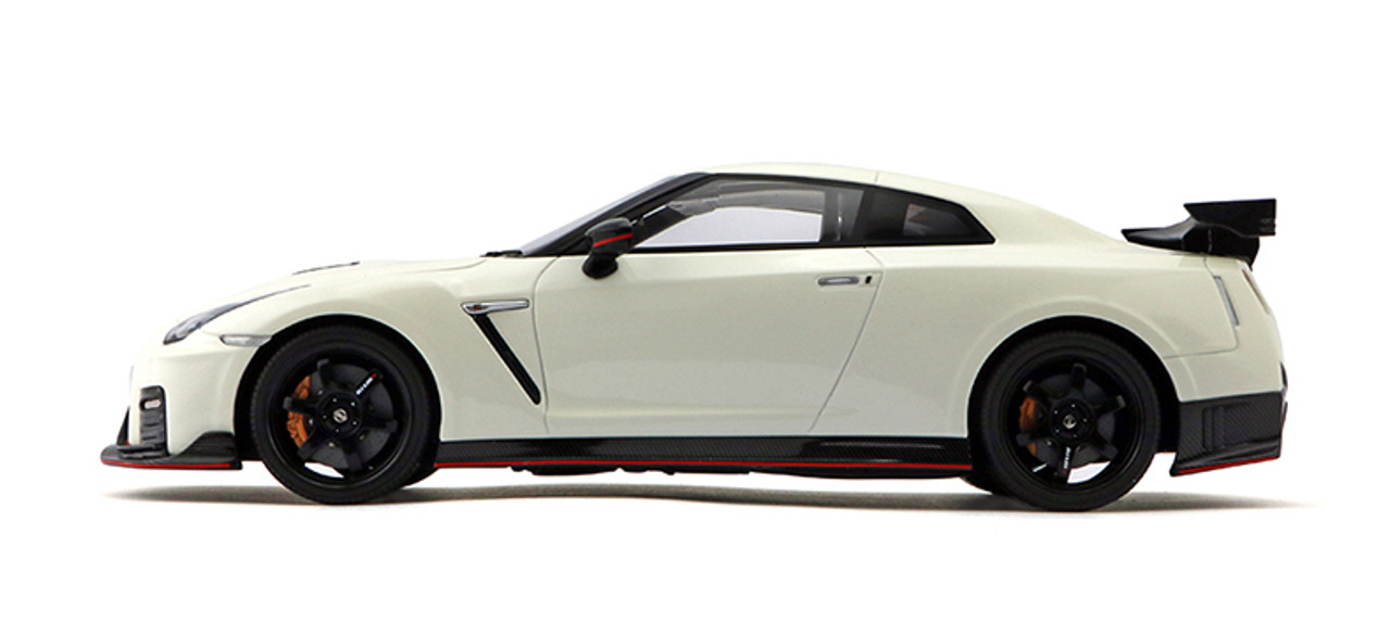 1/18 GT Spirit GTSpirit Nissan R35 GTR GT-R Nismo (White) Resin Car Model Limited 1500