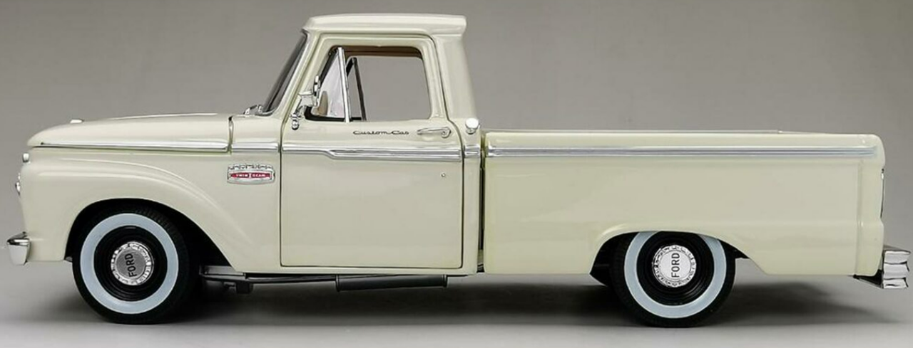 1/18 Sunstar 1965 Ford F-100 F100 Pickup (White) Diecast Car Model