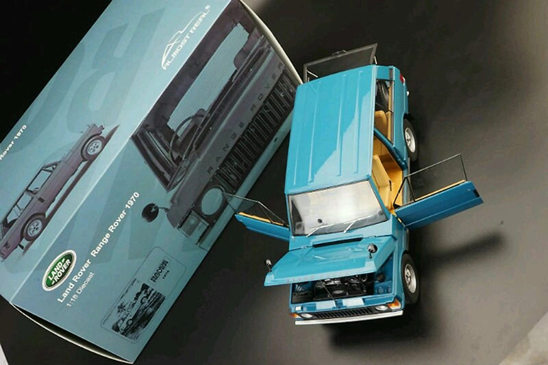 1/18 Almost Real AR 1970 Land Rover Range Rover (Blue) Diecast Car
