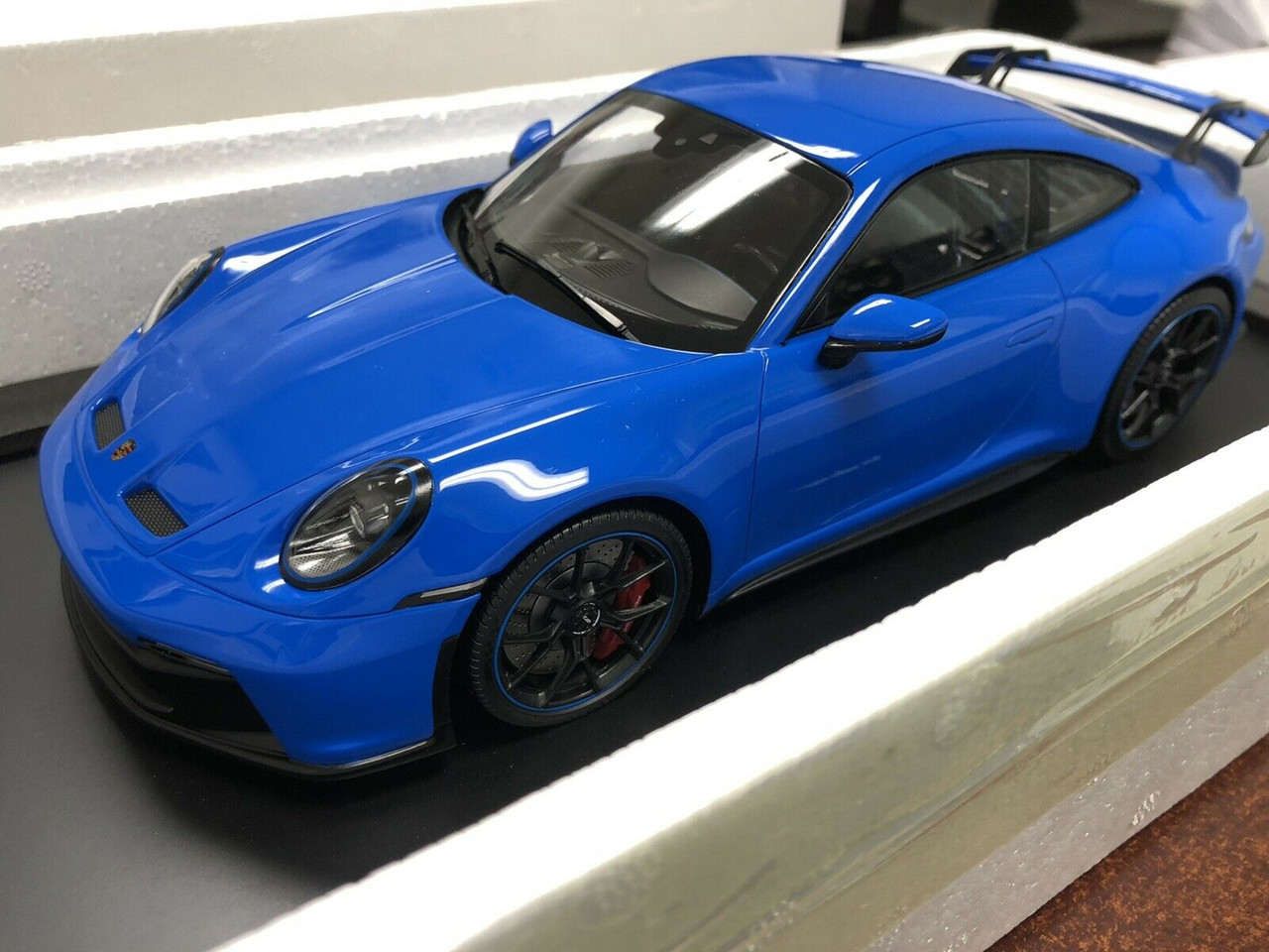 1/18 Dealer Edition Porsche 911 992 GT3 (Shark Blue) Car Model -  LIVECARMODEL.com