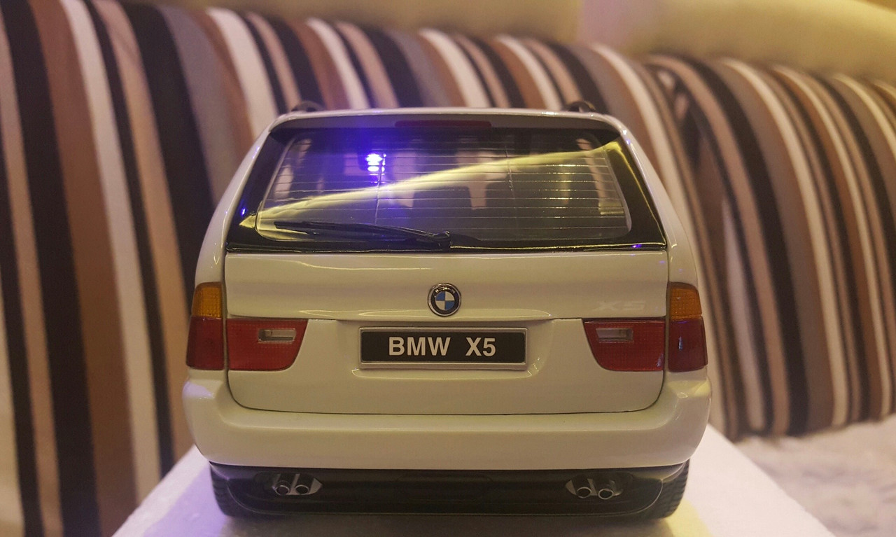 BMW X5 Kyosho 1⁄18 Diecast Model 1:18 Car - E53 by E70 4.4i | CS 
