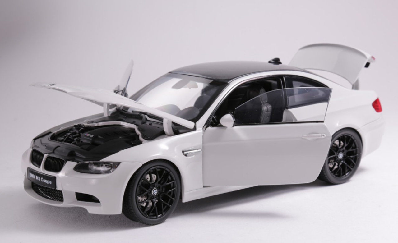 1/18 Kyosho BMW E92 M3 Coupe (White) with Competition Wheels Diecast Car Model