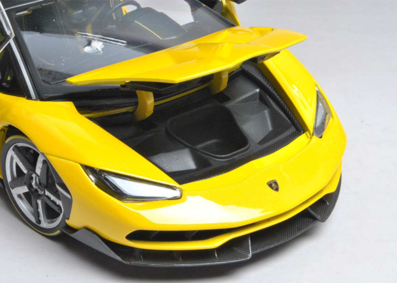 1/18 Maisto Lamborghini Centenario LP770-4 (Yellow) Diecast