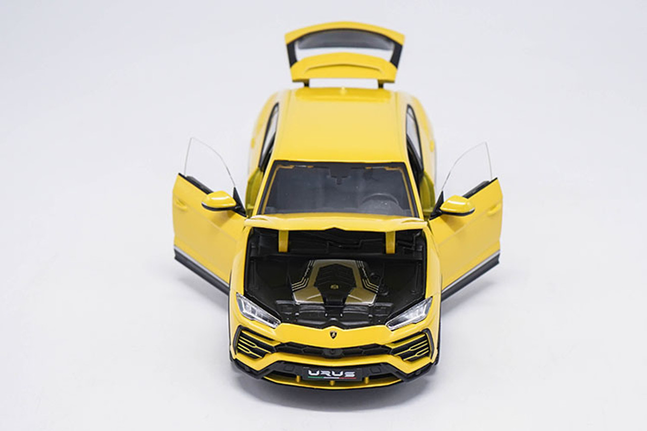 1/18 Bburago Lamborghini Urus (Yellow) Diecast Car Model