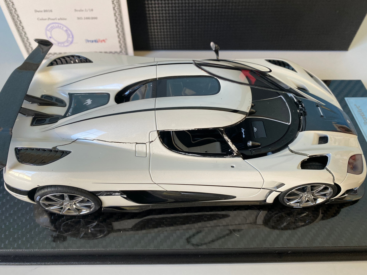 Damaged 1/18 FA Frontiart Koenigsegg Agera RS (Pearl White) Resin Car Model Limited