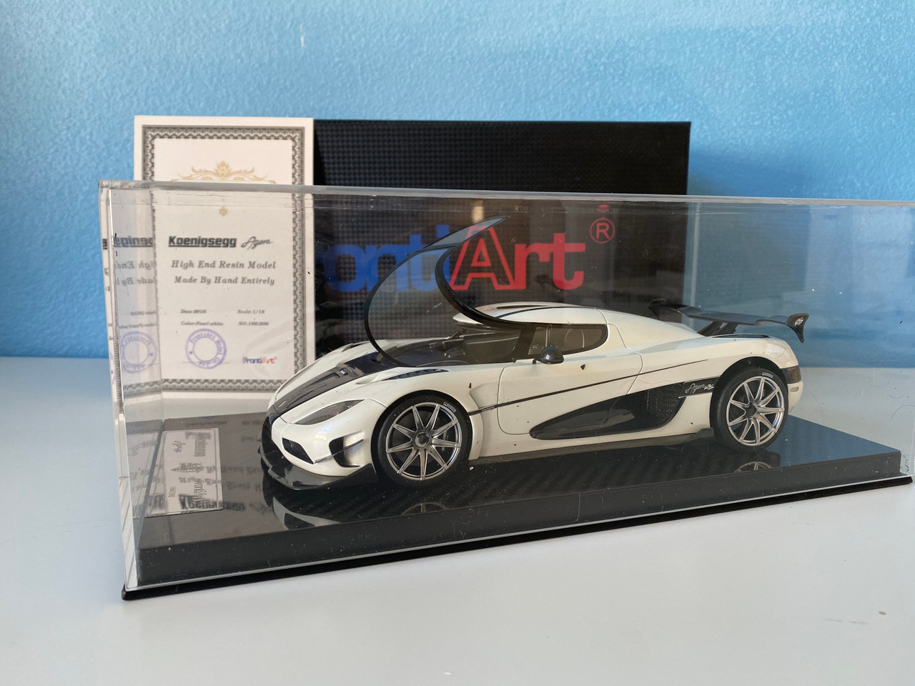 Damaged 1/18 FA Frontiart Koenigsegg Agera RS (Pearl White) Resin Car Model Limited