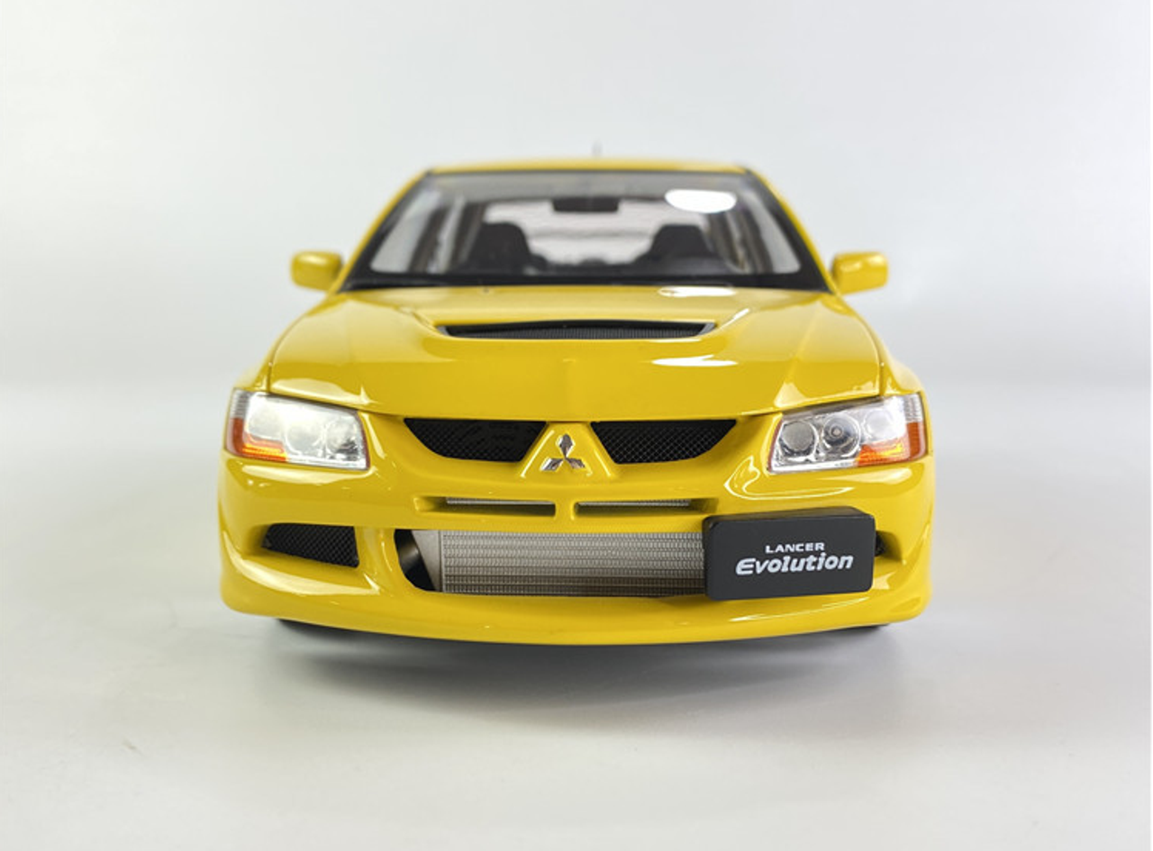 1/18 Super A Mitsubishi Lancer Evolution EVO 8 (Yellow) Diecast Car Model