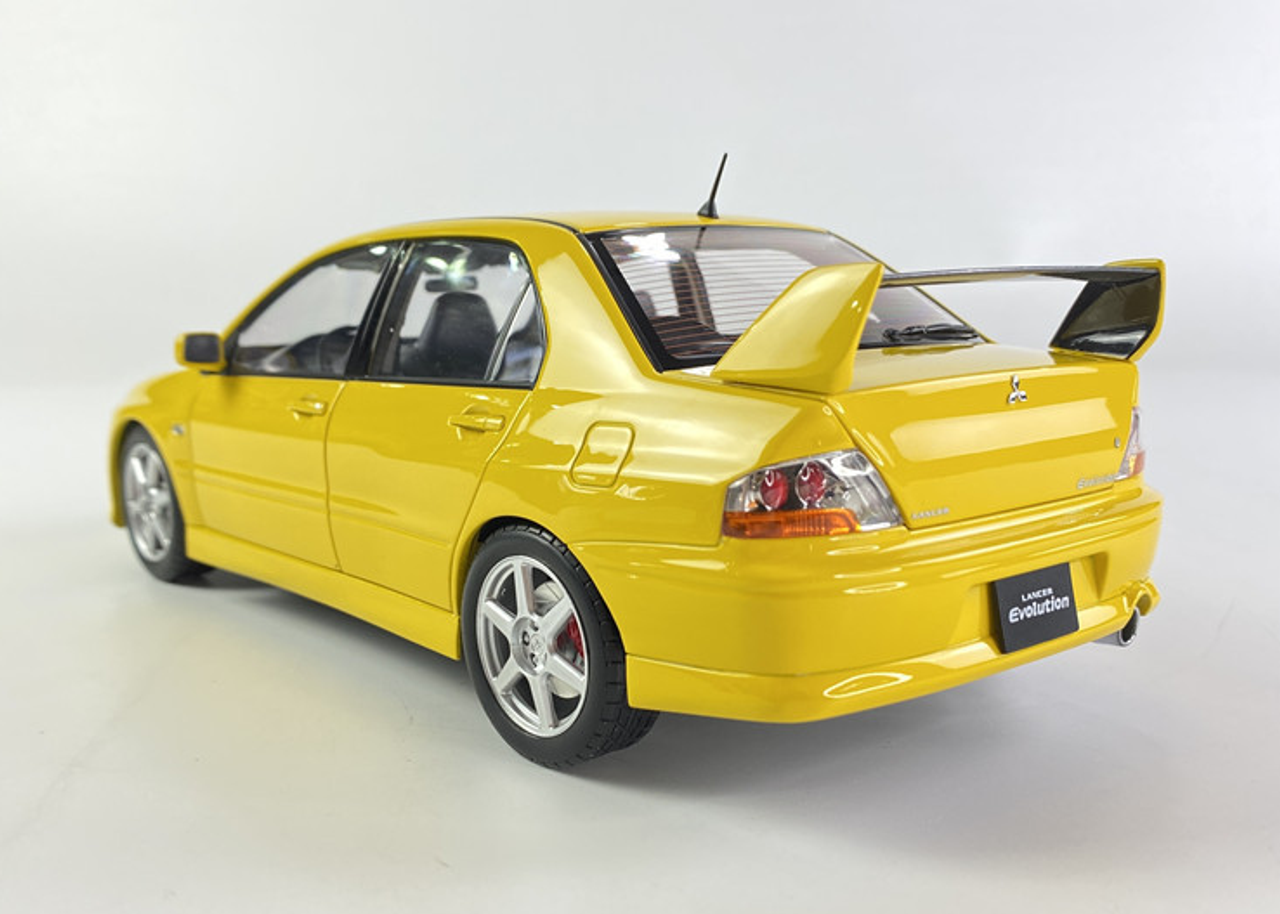 1/18 Super A Mitsubishi Lancer Evolution EVO 8 (Yellow) Diecast Car Model