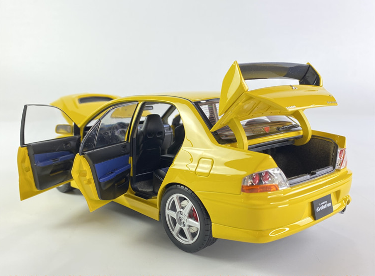 1/18 Super A Mitsubishi Lancer Evolution EVO 8 (Yellow) Diecast Car Model