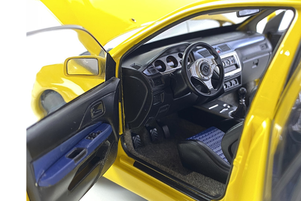 1/18 Super A Mitsubishi Lancer Evolution EVO 8 (Yellow) Diecast Car Model