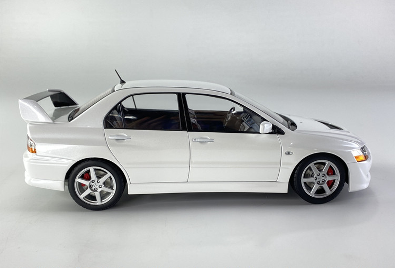 1/18 Super A Mitsubishi Lancer Evolution EVO 8 (White) Diecast Car Model