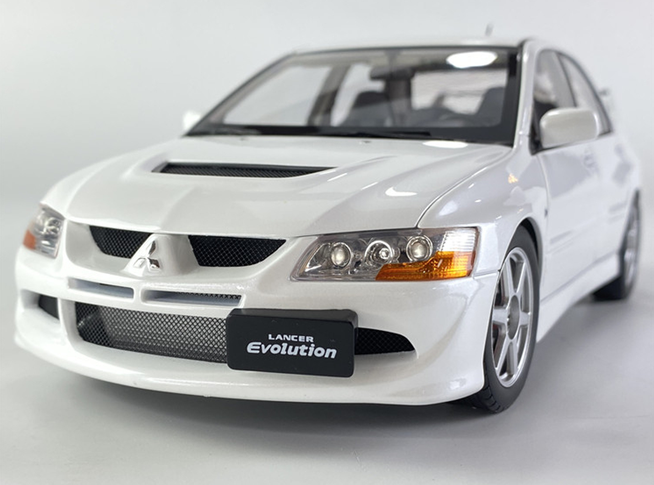 1/18 Super A Mitsubishi Lancer Evolution EVO 8 (White) Diecast Car Model