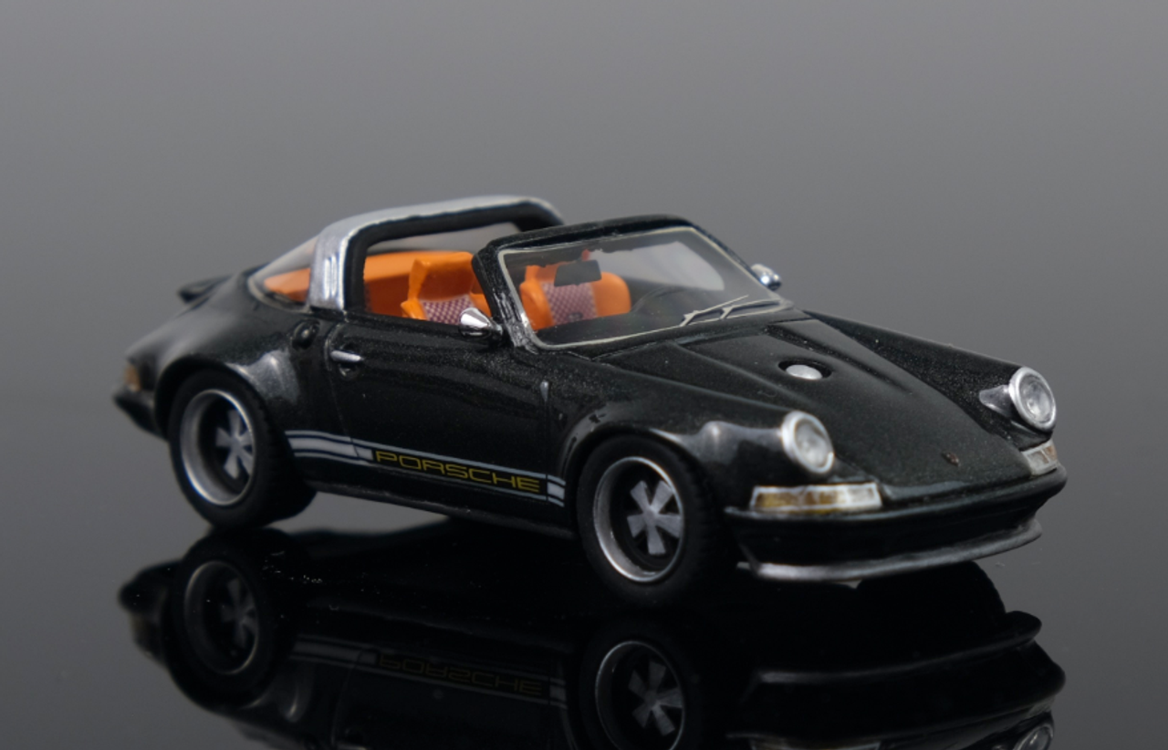 1/64 Porsche 911 964 Targa Restomod (Crystal Grey Metallic ) WCC19003 (TETSUMA )