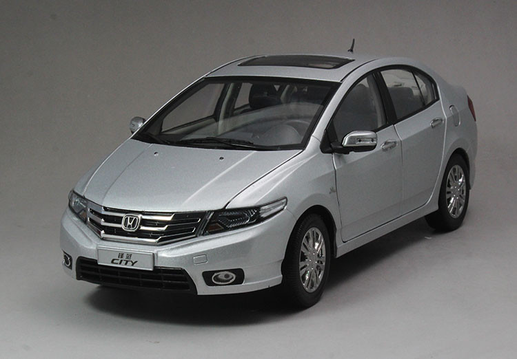 1/18 Dealer Edition Honda City (Silver) Diecast Car Model