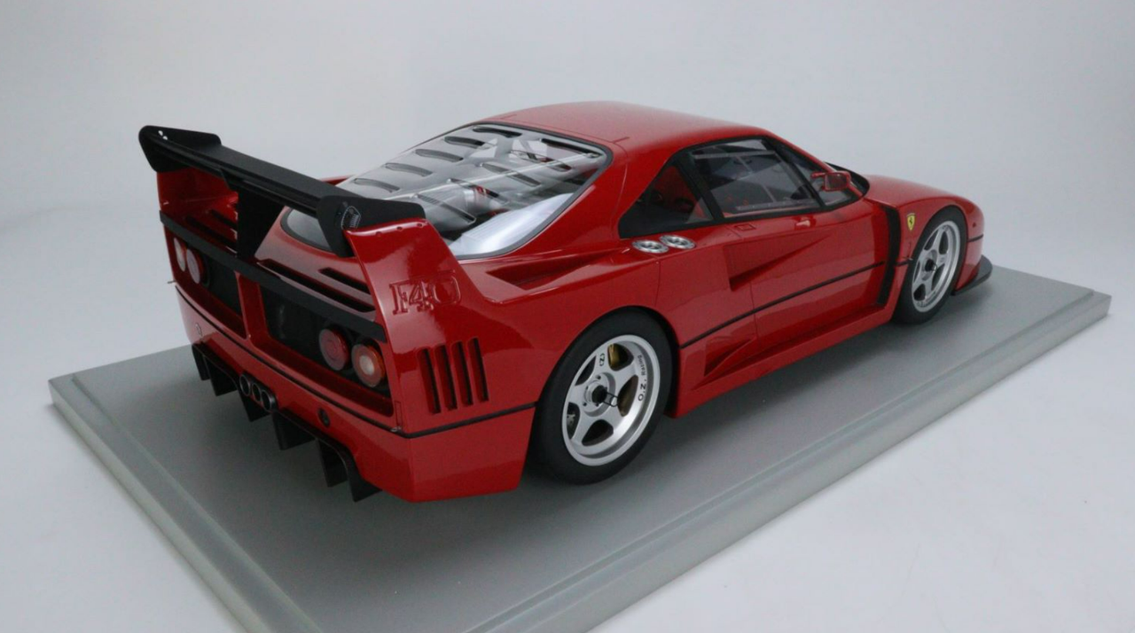 送料無料低価GTスピリット 1/8 フェラーリ F40 LM ショーケース付き 1994 レッド 499台限定 GT Spirit 1:8 Ferrari F40 LM with ShowCase GTS80023 乗用車