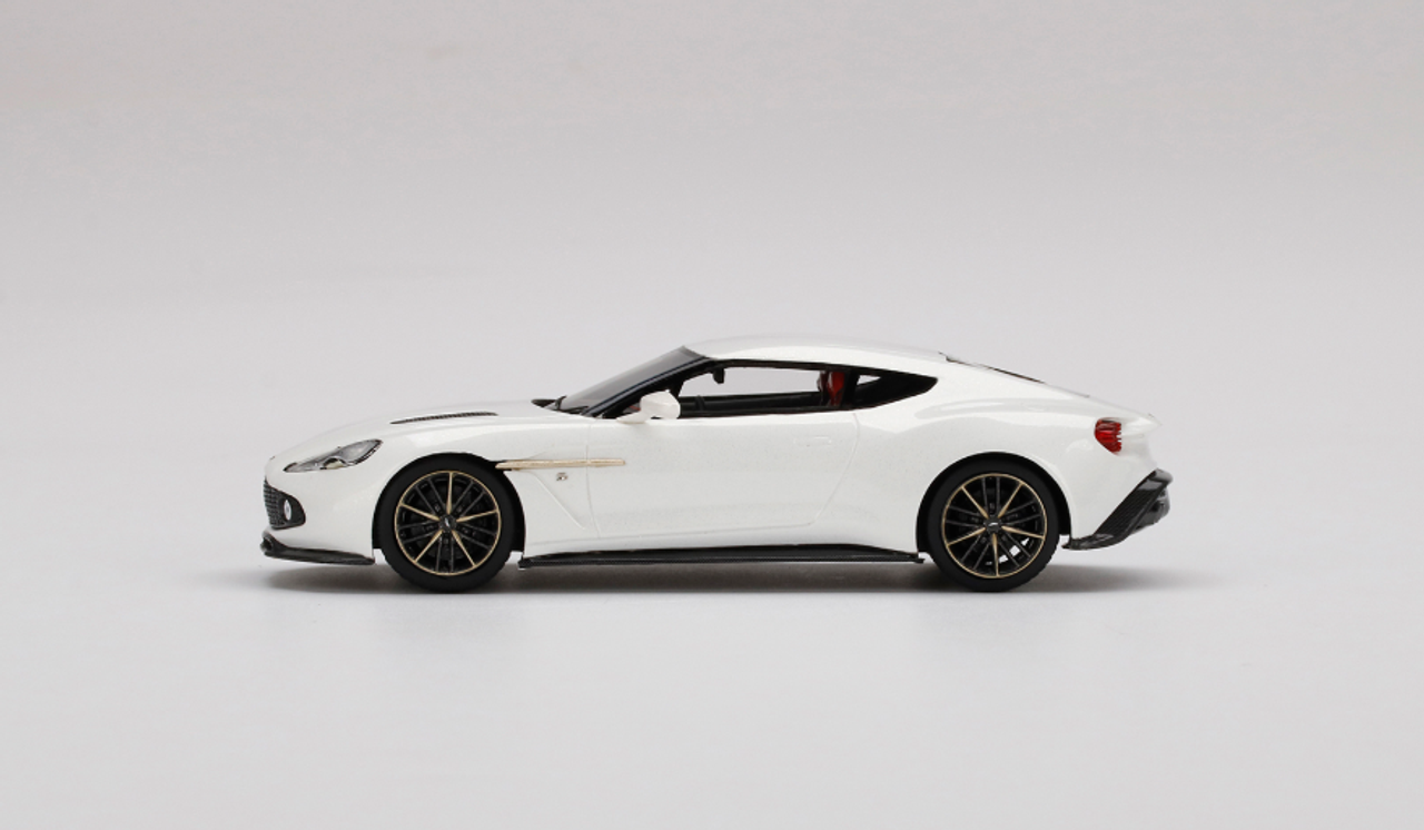  1/43 TSM Model  Aston Martin Vanquish Zagato Escaping White Resin Car Model