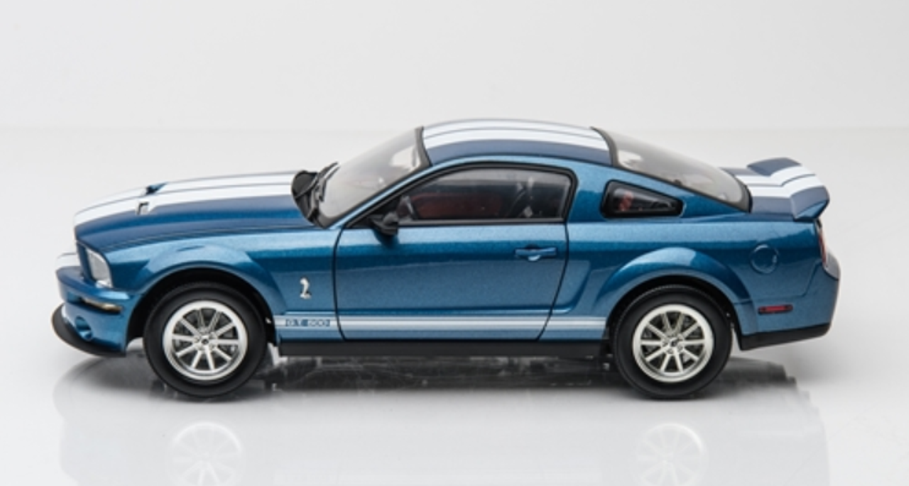 1/18 Shelby Collectibles 2007 Ford Shelby GT500 (Blue with White