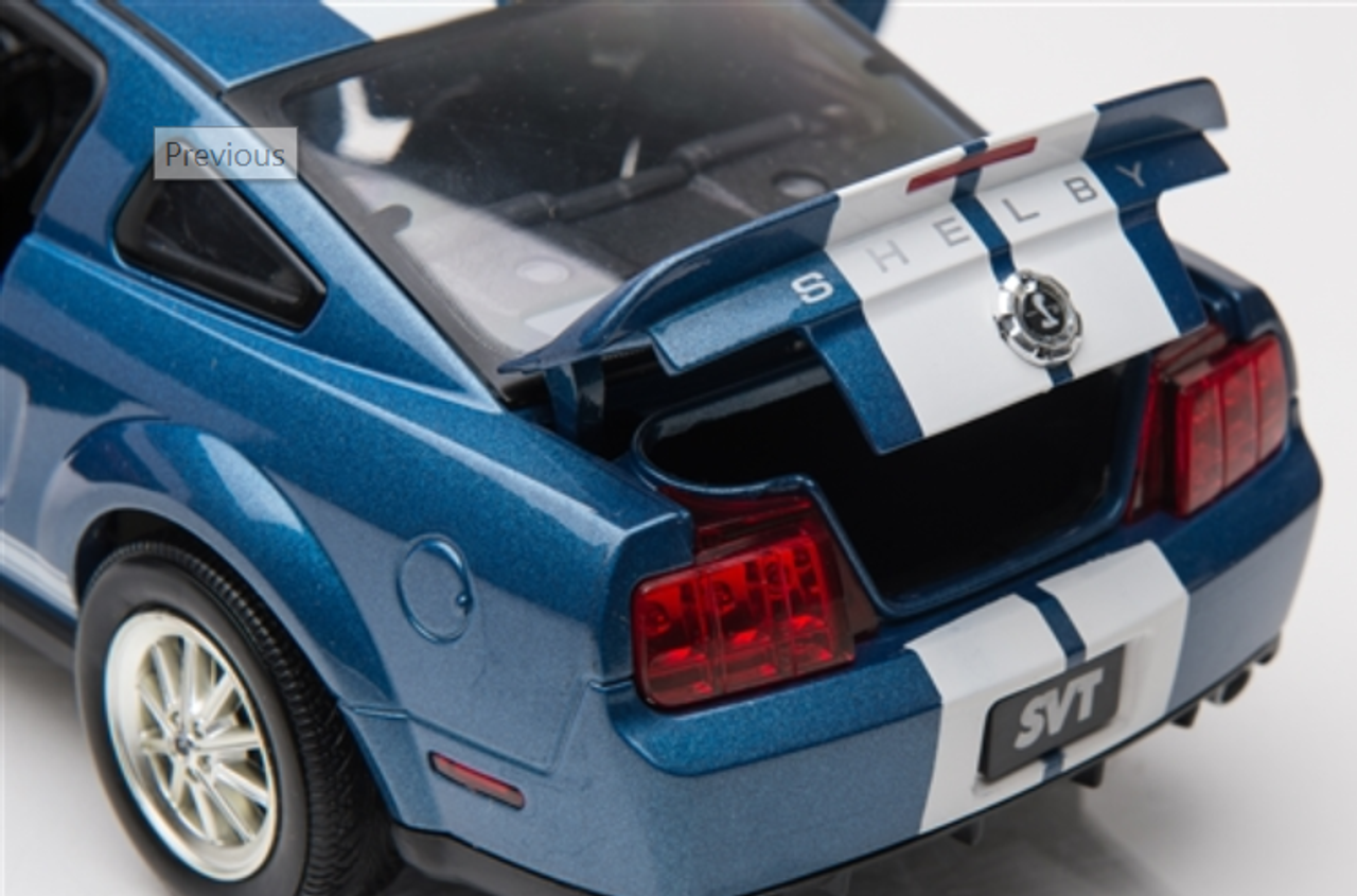 1/18 Shelby Collectibles 2007 Ford Shelby GT500 (Blue with White Stripes) Diecast Car Model