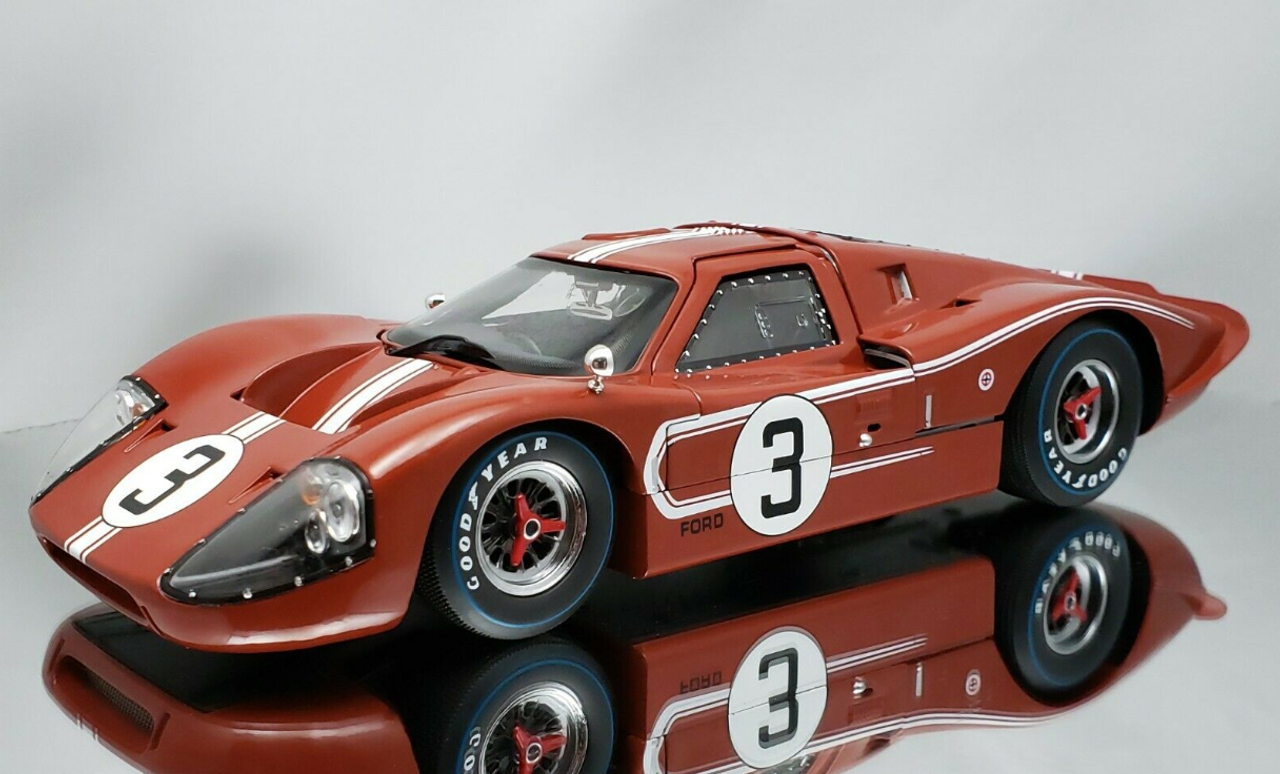 1/43 Spark 1967 Ford GT40 Mk IV #2 4th 24h LeMans Shelby American 