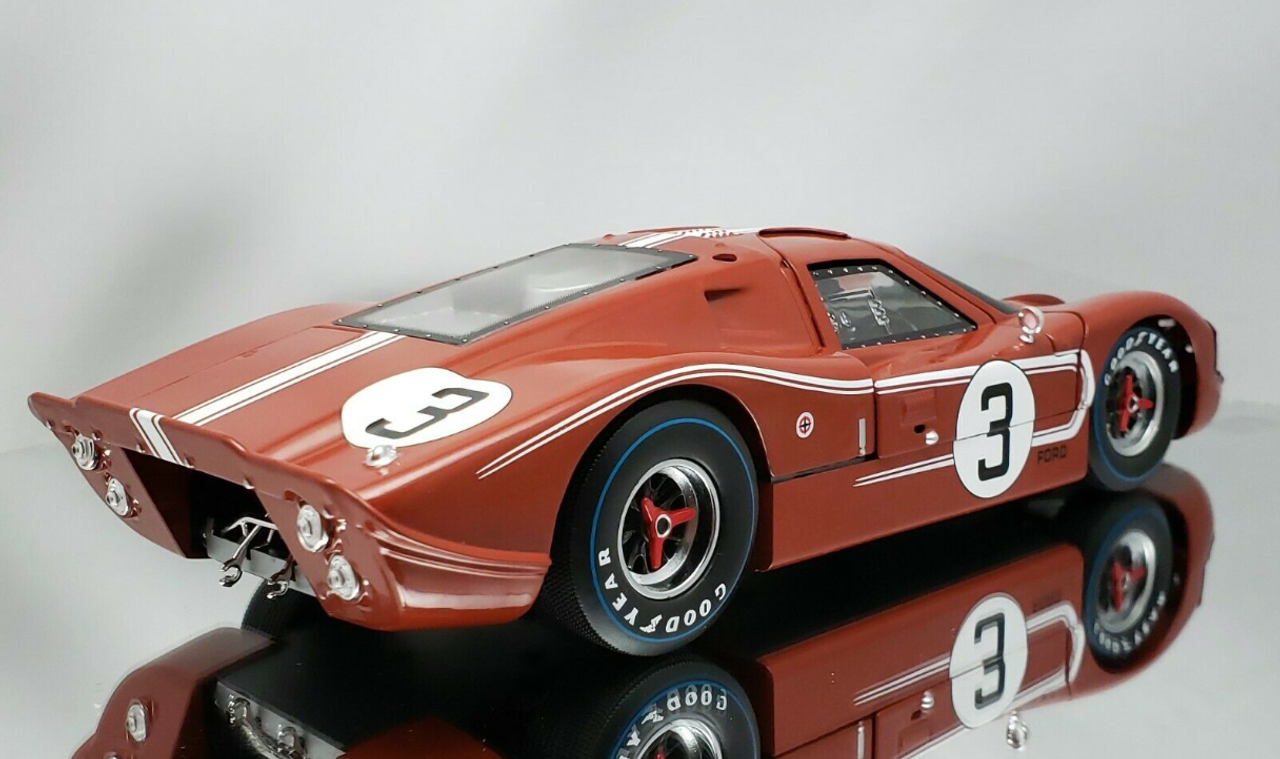 1/18 Shelby Collectibles 1967 Ford GT40 MK IV #3 24h LeMans