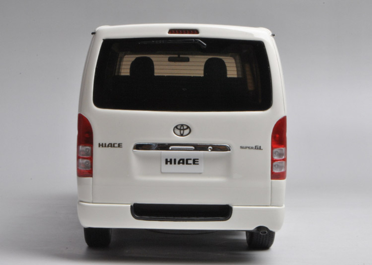 1/18 Kyosho Toyota Hiace Super GL (White) - LIVECARMODEL.com