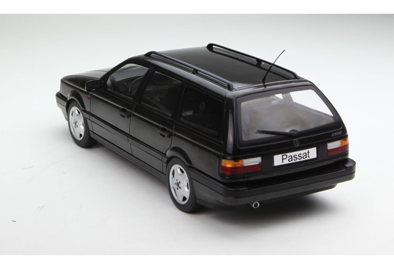 1/18 KK-Scale 1988 Volkswagen VW Passat B3 (Black) - LIVECARMODEL.com