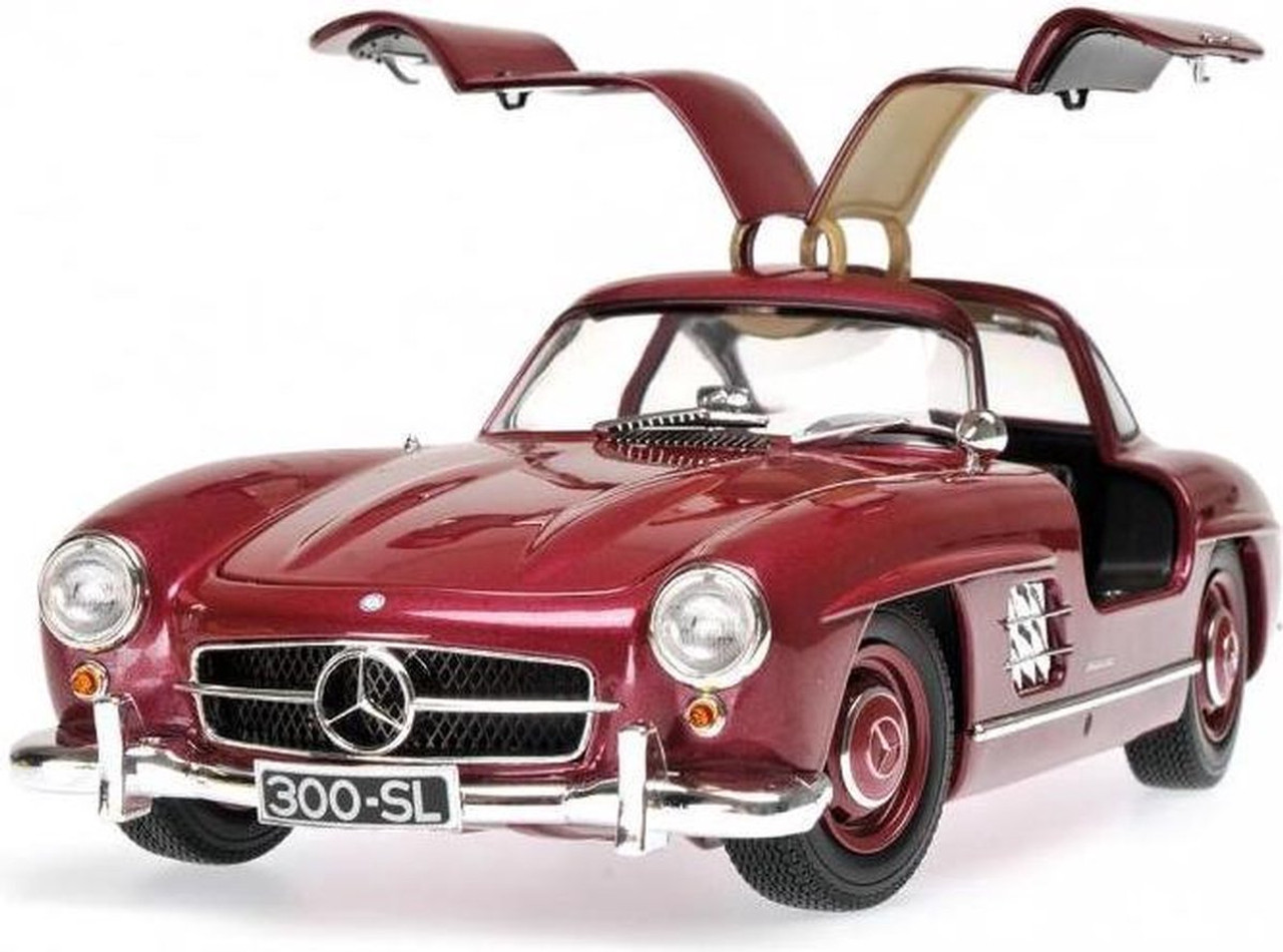 1/18 Minichamps 1954 Mercedes-Benz MB 300 SL 300SL (Red