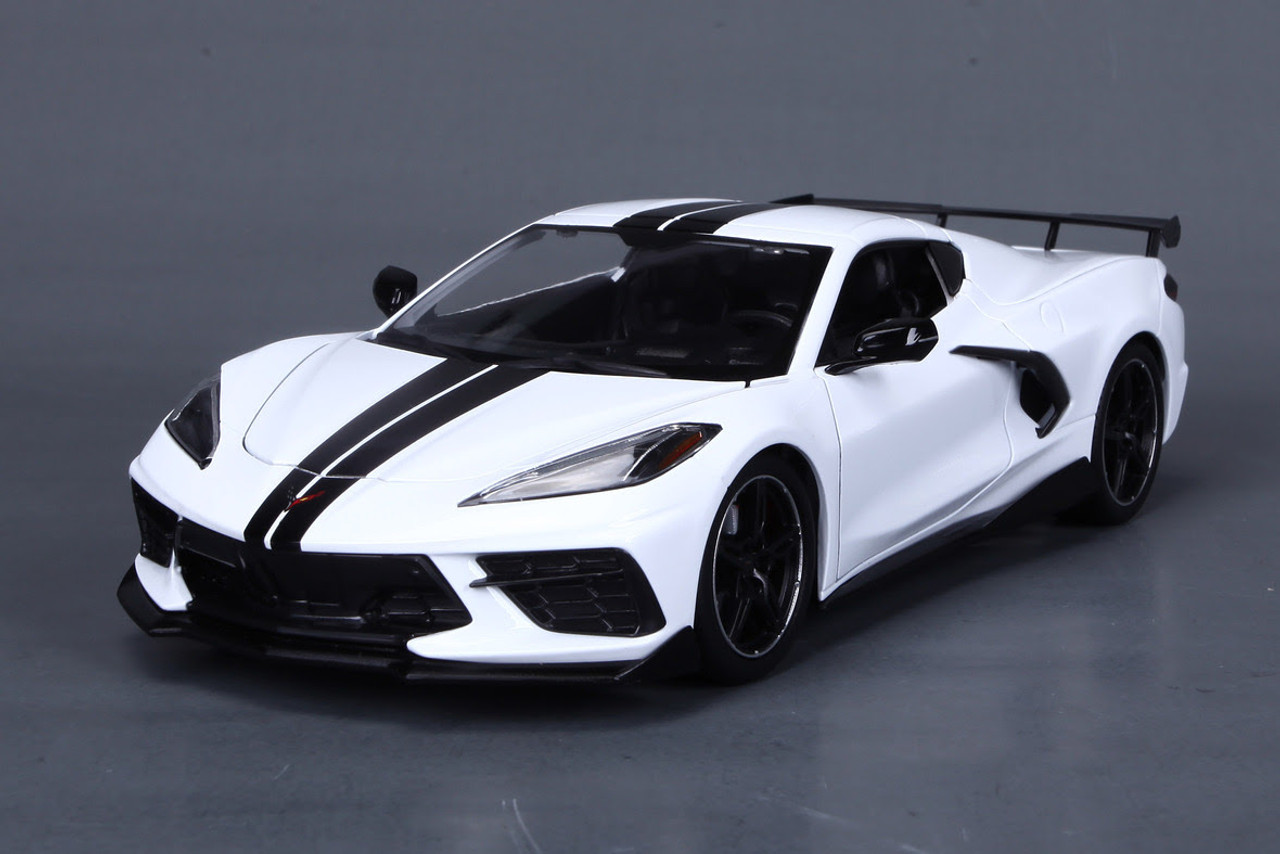 2020 Chevrolet Corvette Stingray C8 Coupe with High Wing White with Black Stripes 1/18 Diecast Model Car by Maisto