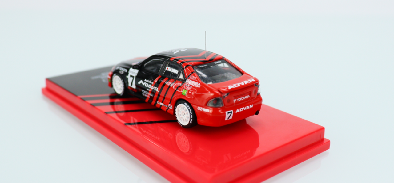 1/64 Tarmac Works Toyota Altezza Macau Guia Race 2003  Nobuteru Taniguchi