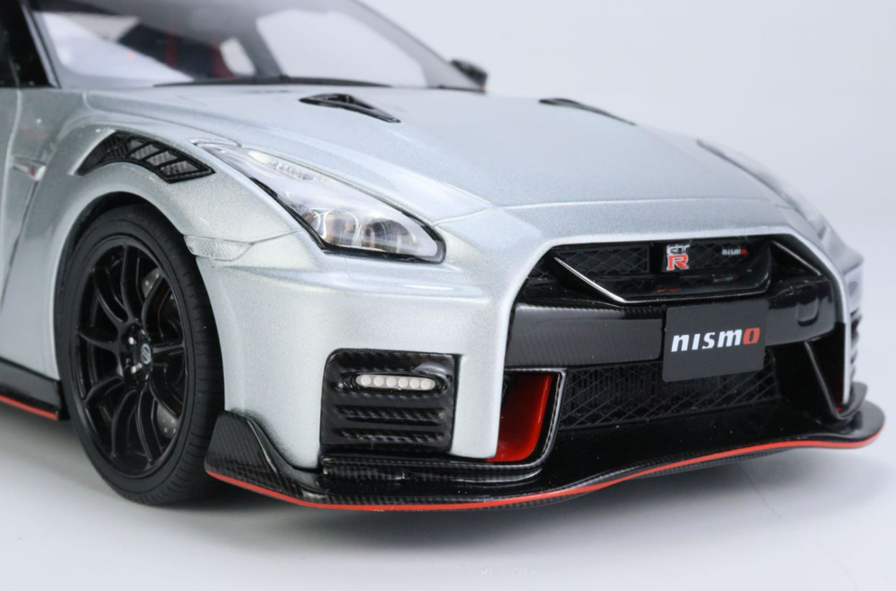 1/18 Kyosho 2020 Nissan Skyline GT-R GTR R35 Nismo (Silver) Car Model  Limited