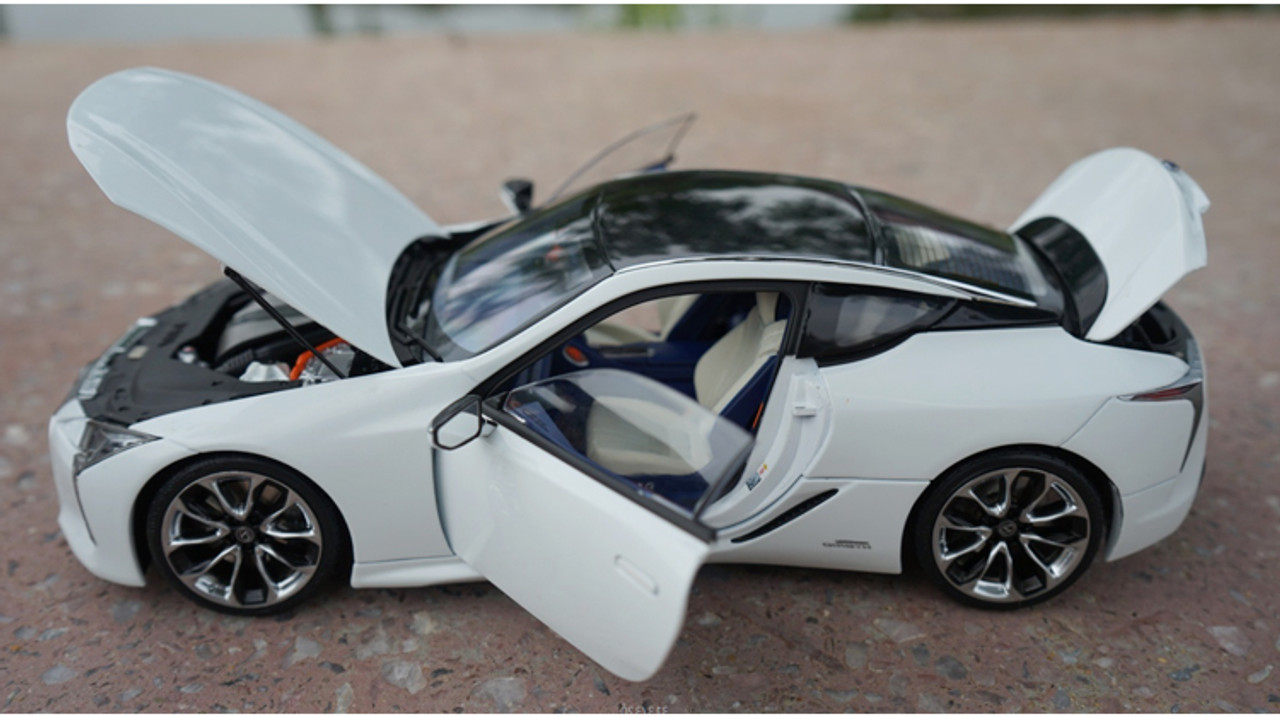 レクサス LC500h 1/18 ミニカー 1/18 Dealer Edition Lexus LC LC500H LC500 (White) Diecast