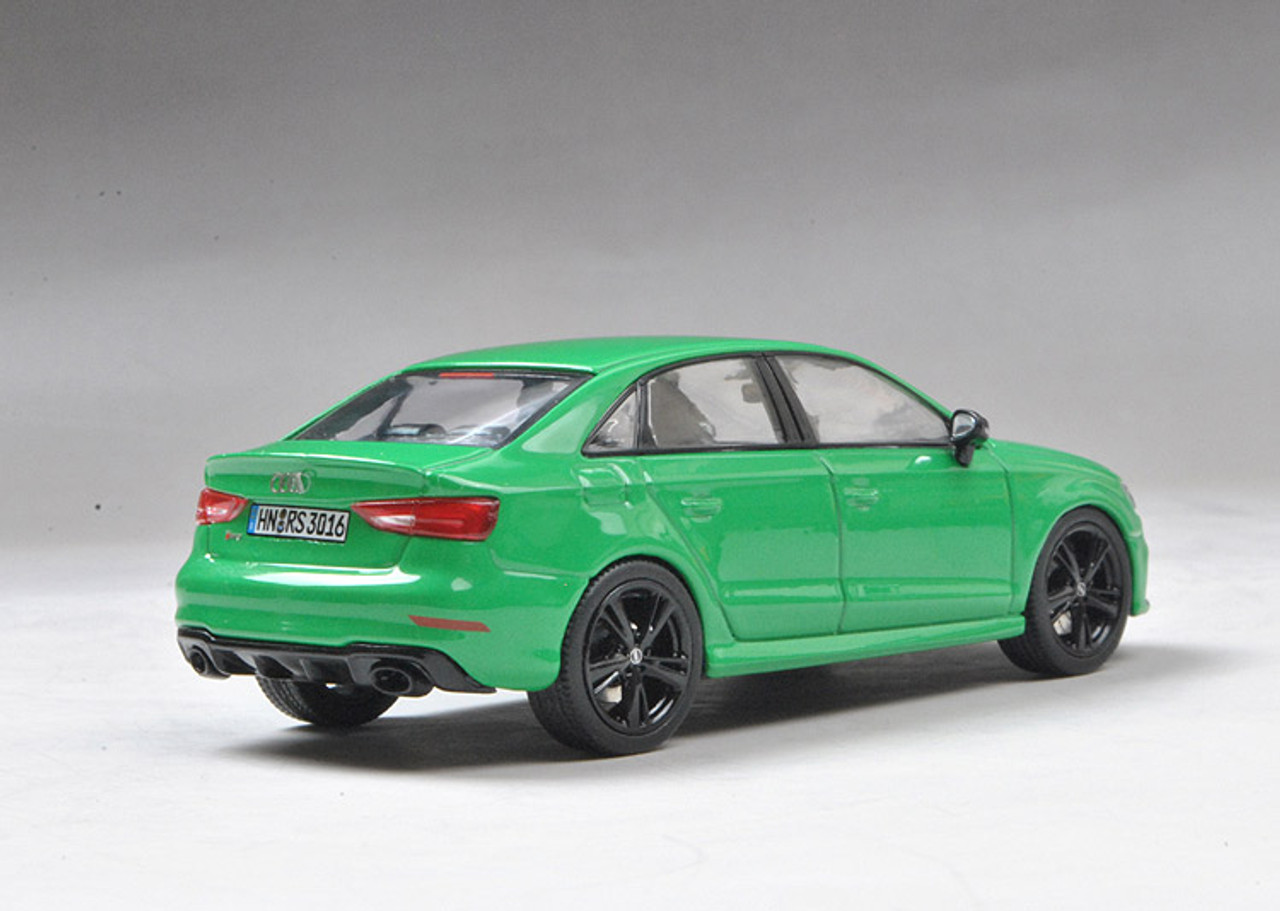1/43 Audi RS3 Sportback キャラミグリーン Norev 1:43 Audi RS 3 Sportback キャラミグリーン 5012413031