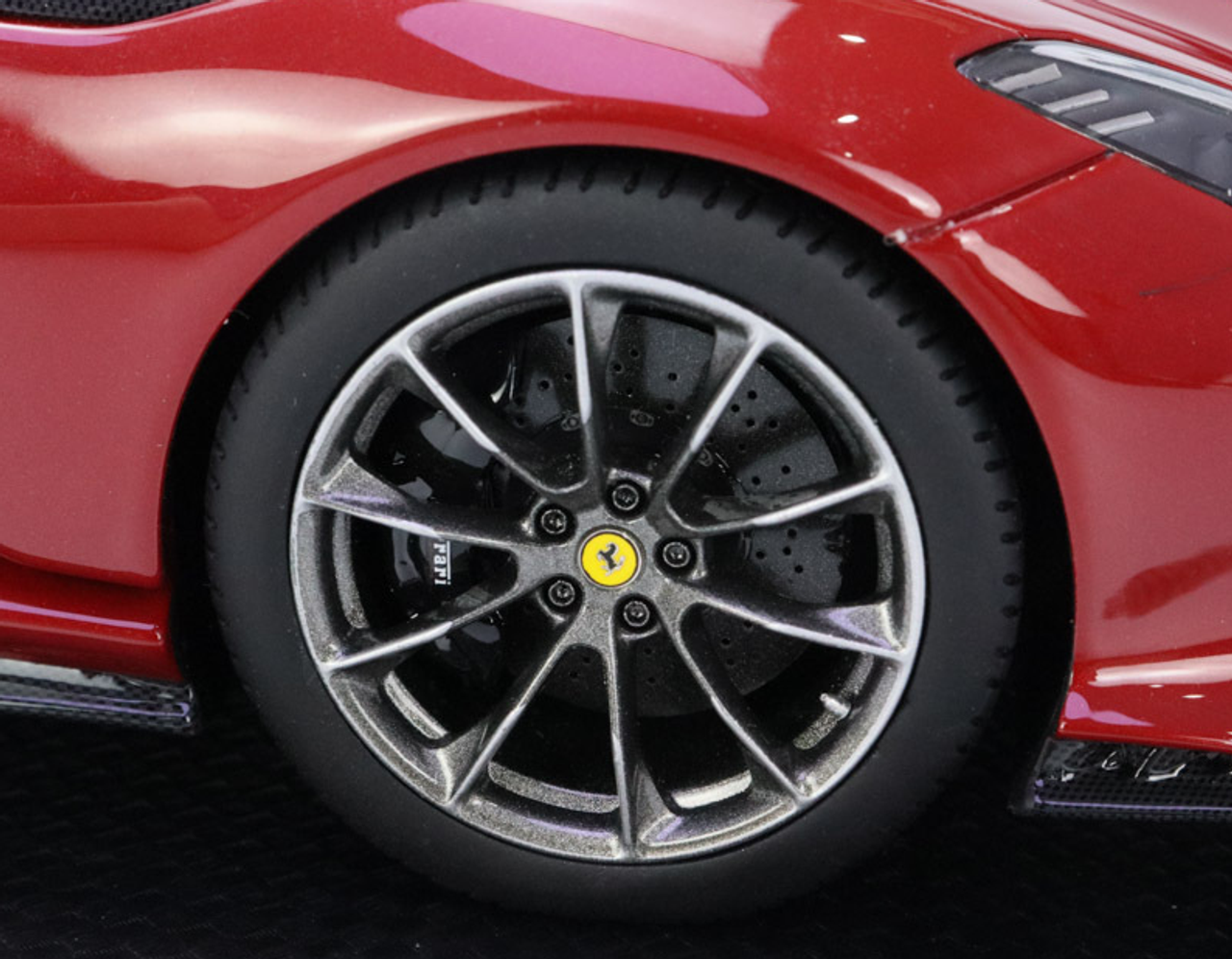 1/18 MR Collection Ferrari 812 Competizione A (Rosso TRS) Resin Car Model