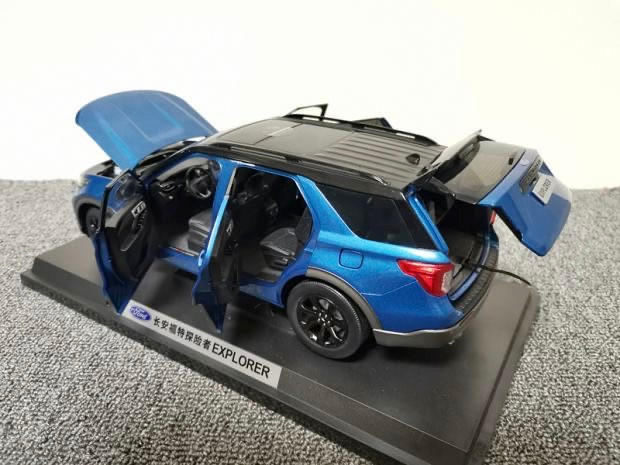 ford explorer diecast model