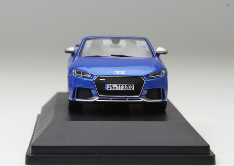 1/43 Dealer Edition 2017 Generation Audi TT RS Roadster Limousine