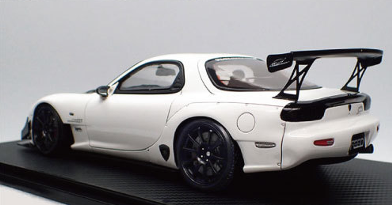 1/18 Ignition Model FEED Mazda RX-7 (FD3S) White with carbon bonnet 