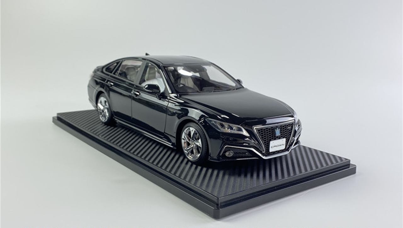 1/18 Ignition Model Toyota Crown (220) 3.5L RS Advance Black Pearl