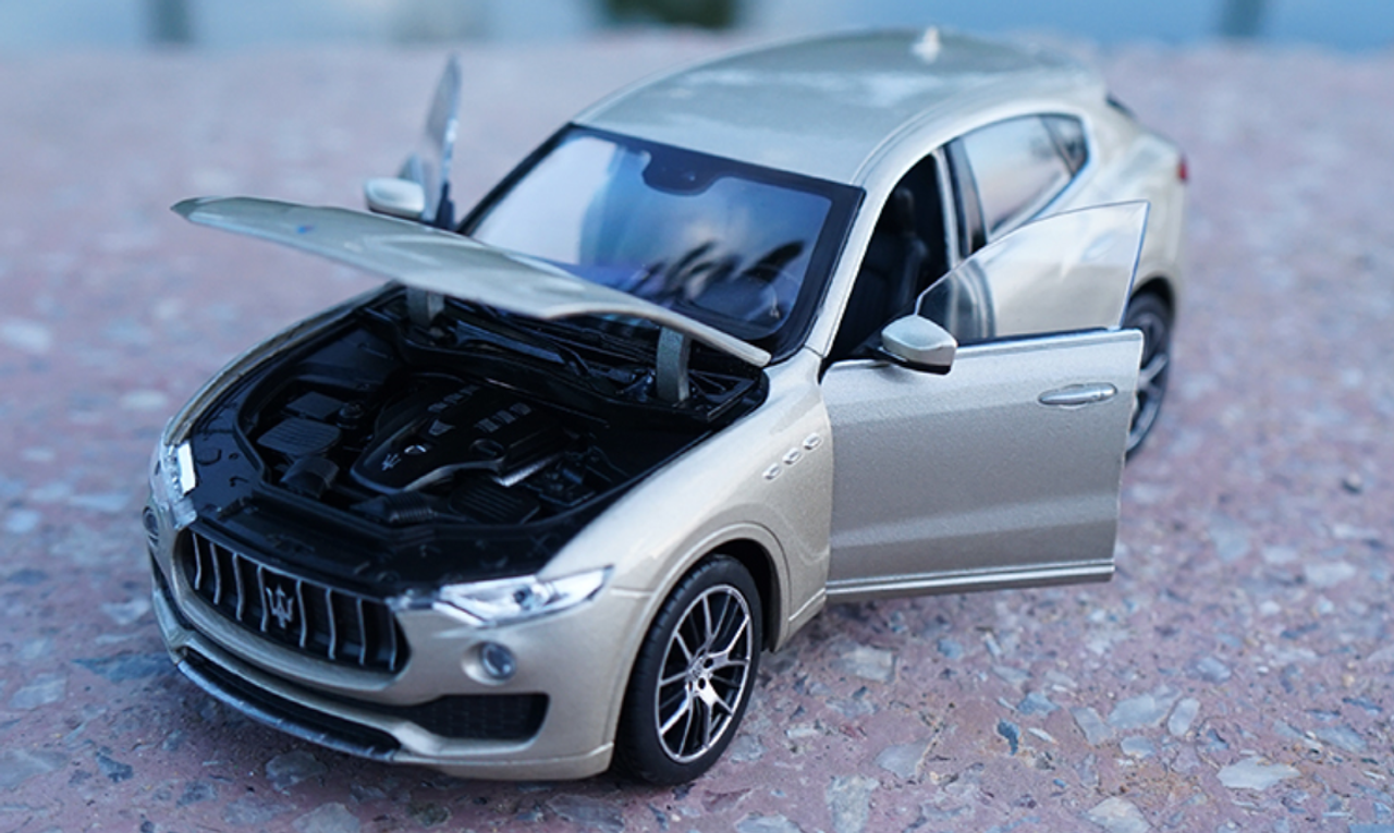  1/24 Welly FX Maserati Levante (Champaign) Diecast Car Model