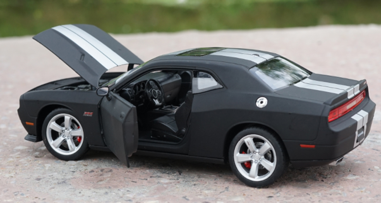 1/24 Welly FX Dodge Challenger (Matte Black) Diecast Car Model