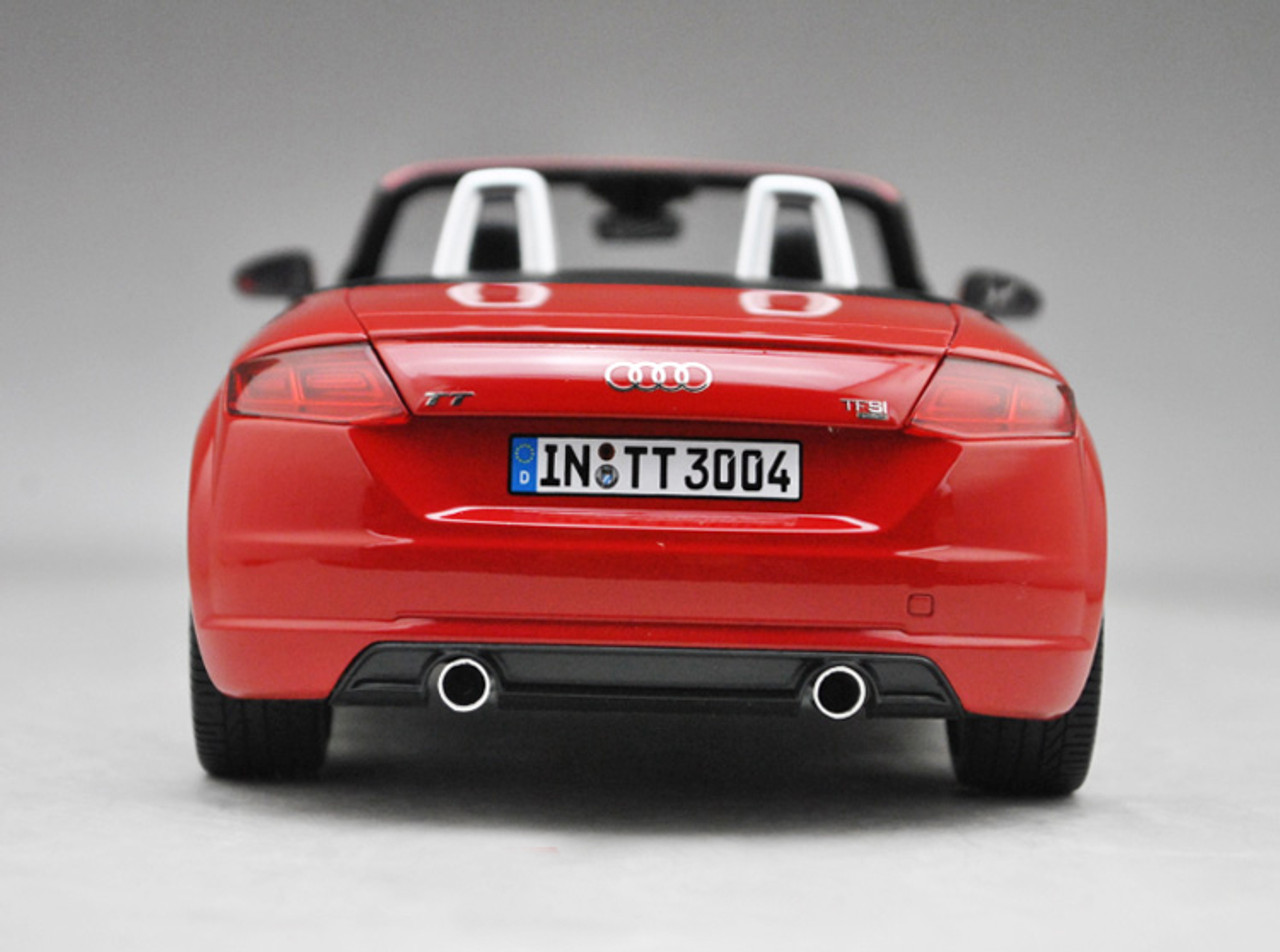 1/18 Audi Collection Dealer Edition Audi TT Coupe Convertible (Red) Diecast Car Model