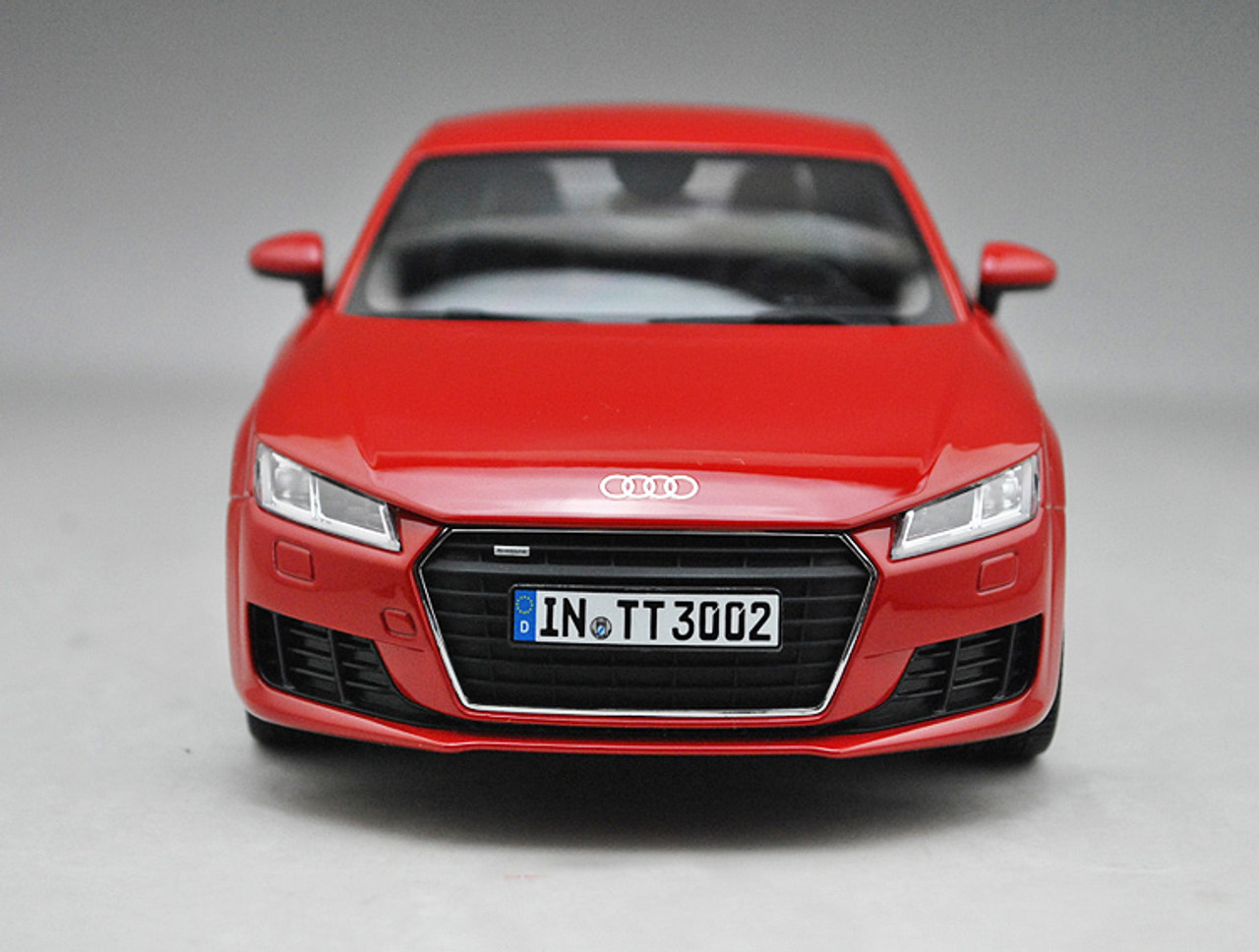 1/18 Audi Collection Dealer Edition Audi TT Coupe Hardtop (Red)